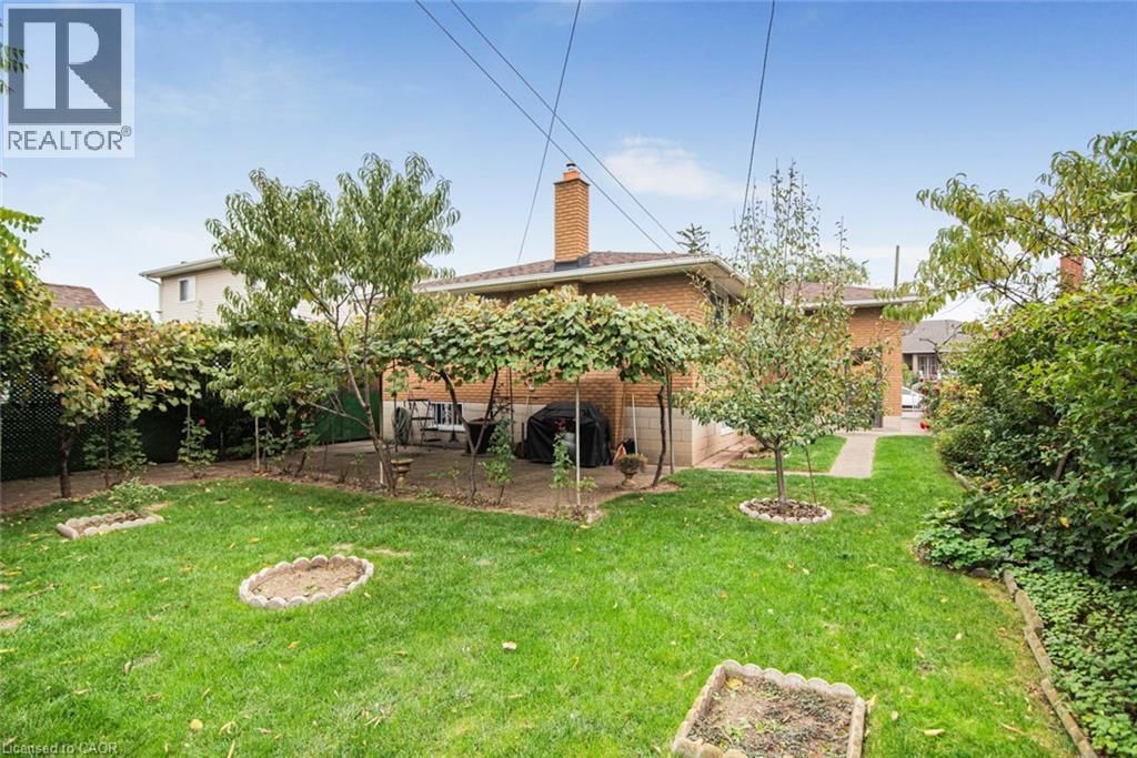 31 ADAIR AVENUE Image 42