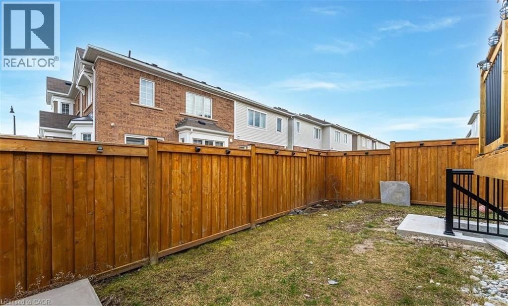 3 LEBLANC CRESCENT Image 18