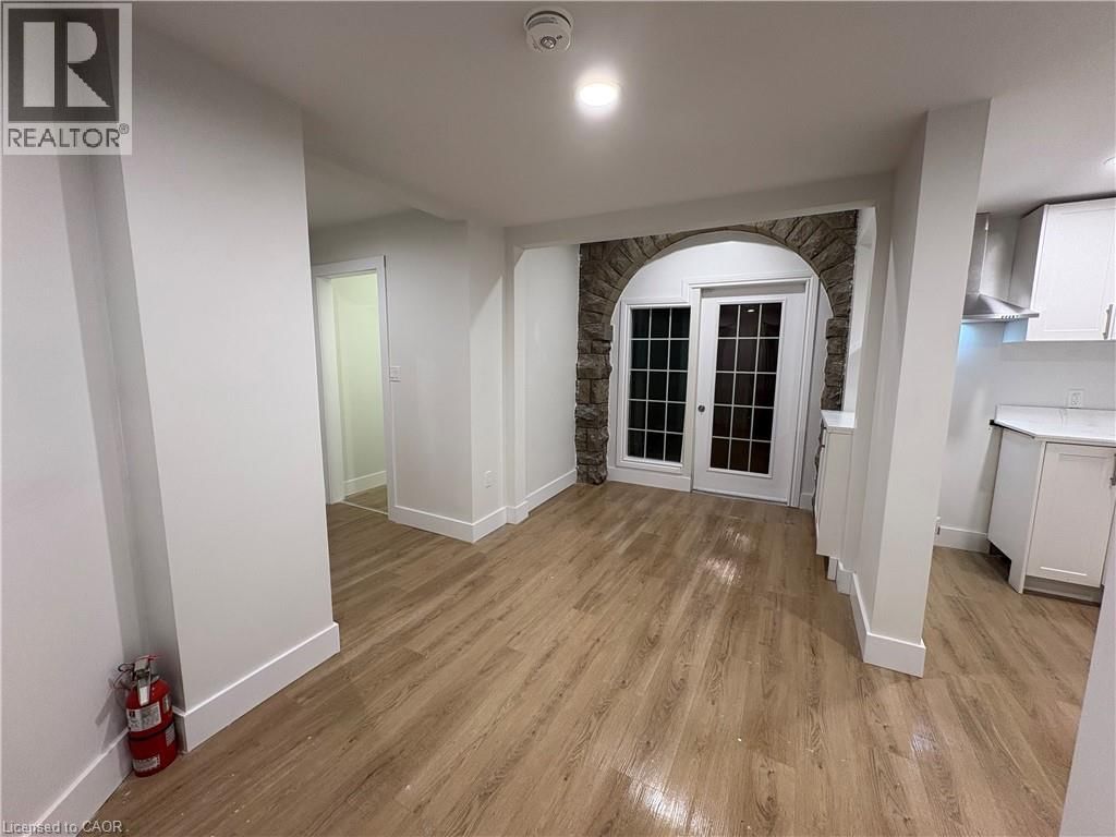 1 - 803 KING STREET Image 3