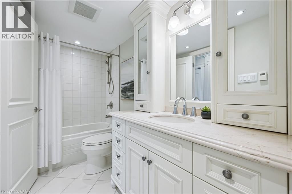 1010 - 265 WESTCOURT PLACE Image 19