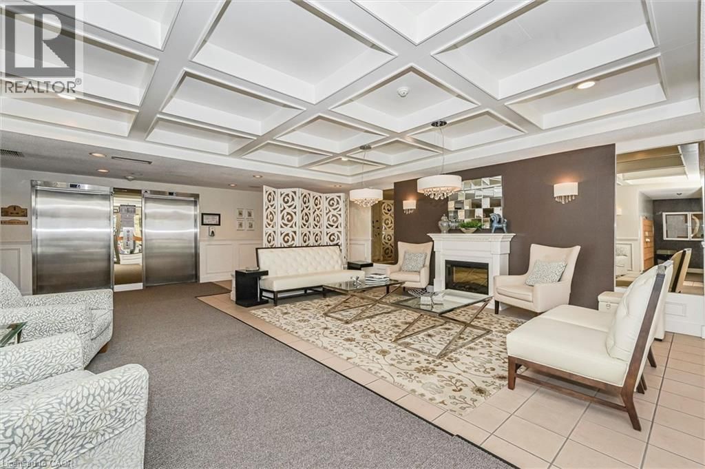 1010 - 265 WESTCOURT PLACE Image 30