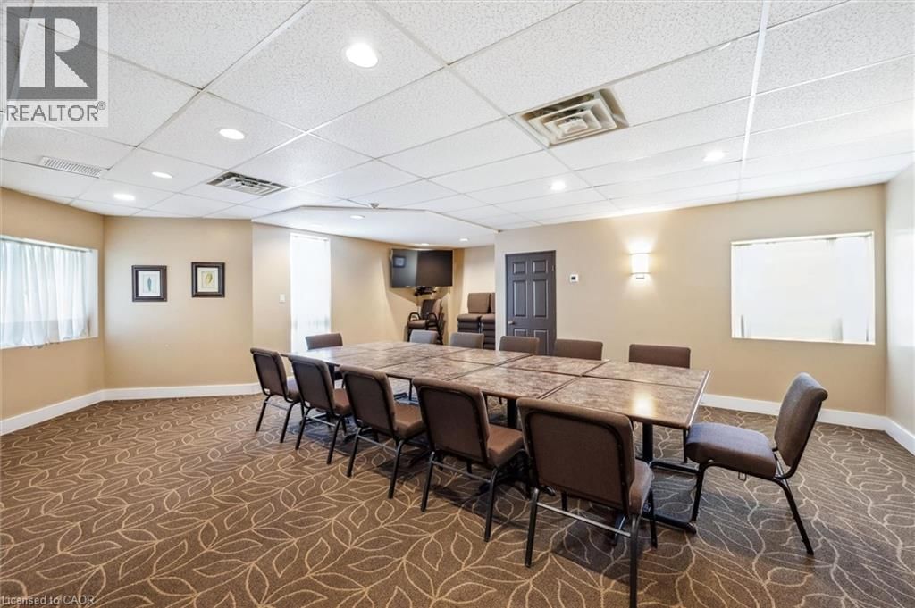 1010 - 265 WESTCOURT PLACE Image 39