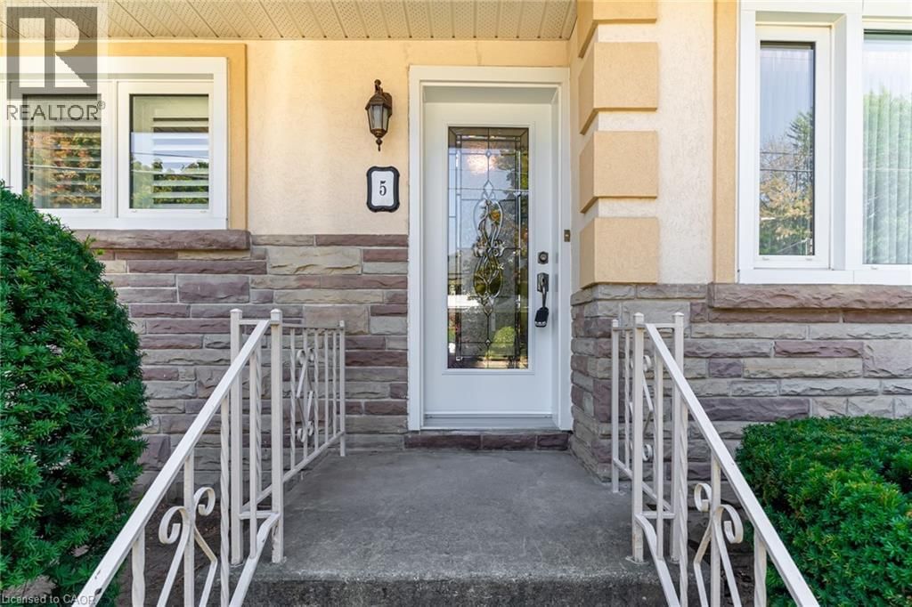 5 ALBERT STREET EAST Image 4