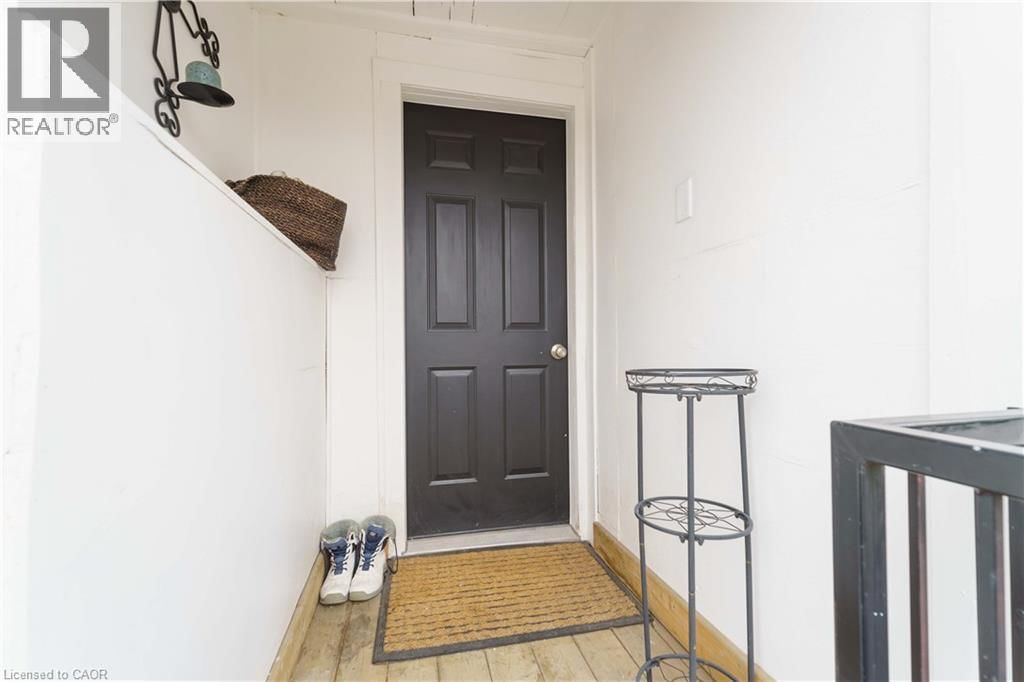 3 - 36 STANLEY AVENUE Image 3