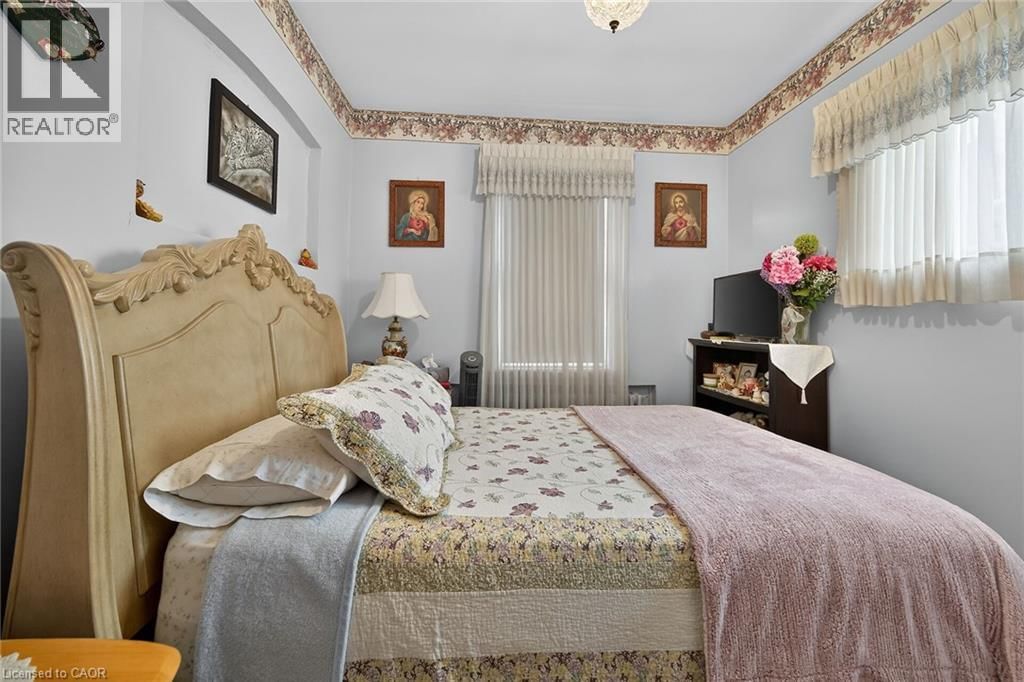 96 BARNESDALE BOULEVARD SOUTH Image 18