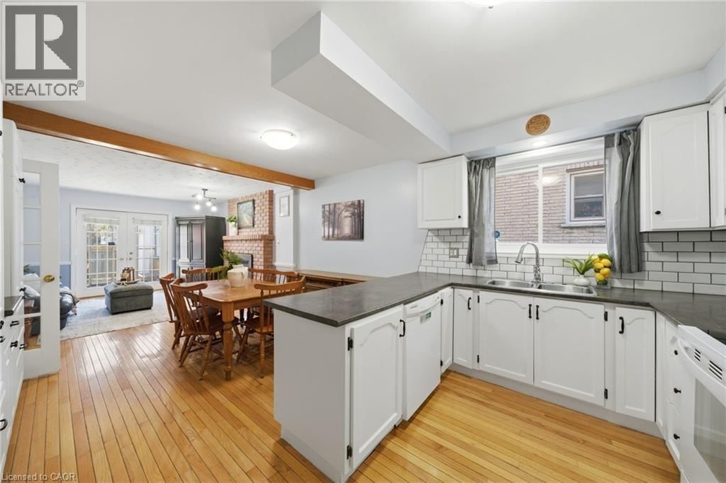 15 FINCH PLACE Image 13