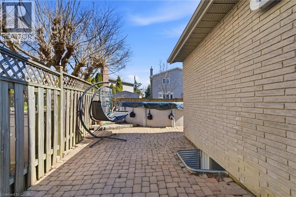 15 FINCH PLACE Image 39