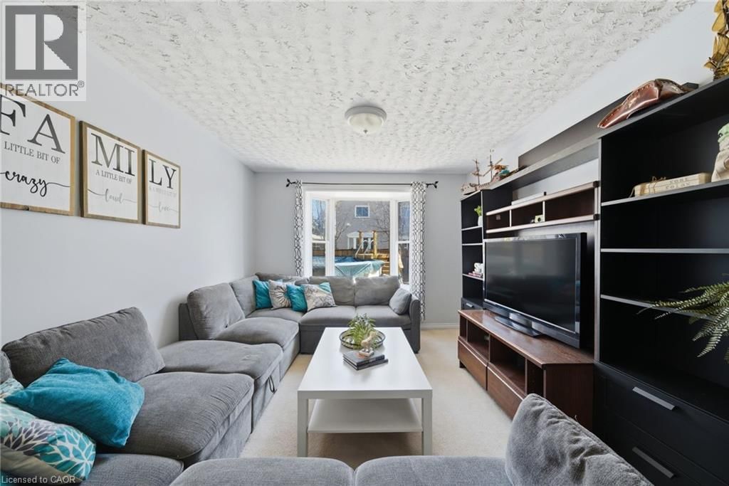 15 FINCH PLACE Image 9