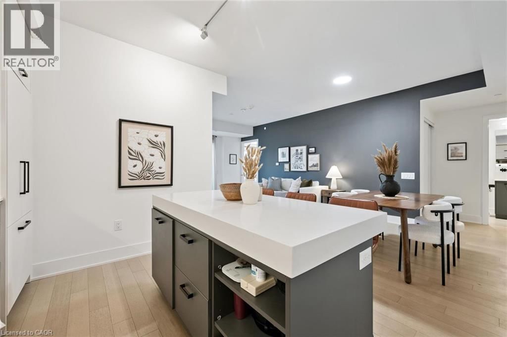 501 - 1888 QUEEN STREET EAST Image 12