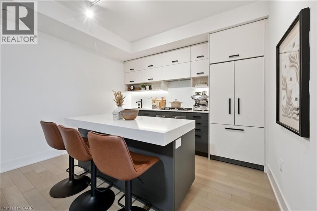 501 - 1888 QUEEN STREET EAST Image 14