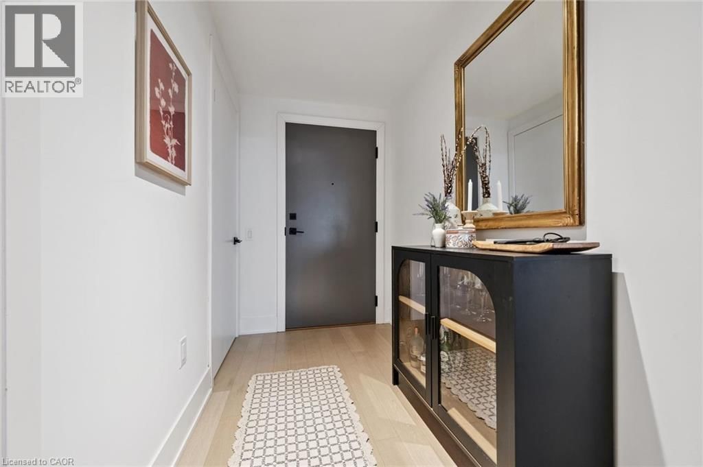 501 - 1888 QUEEN STREET EAST Image 8