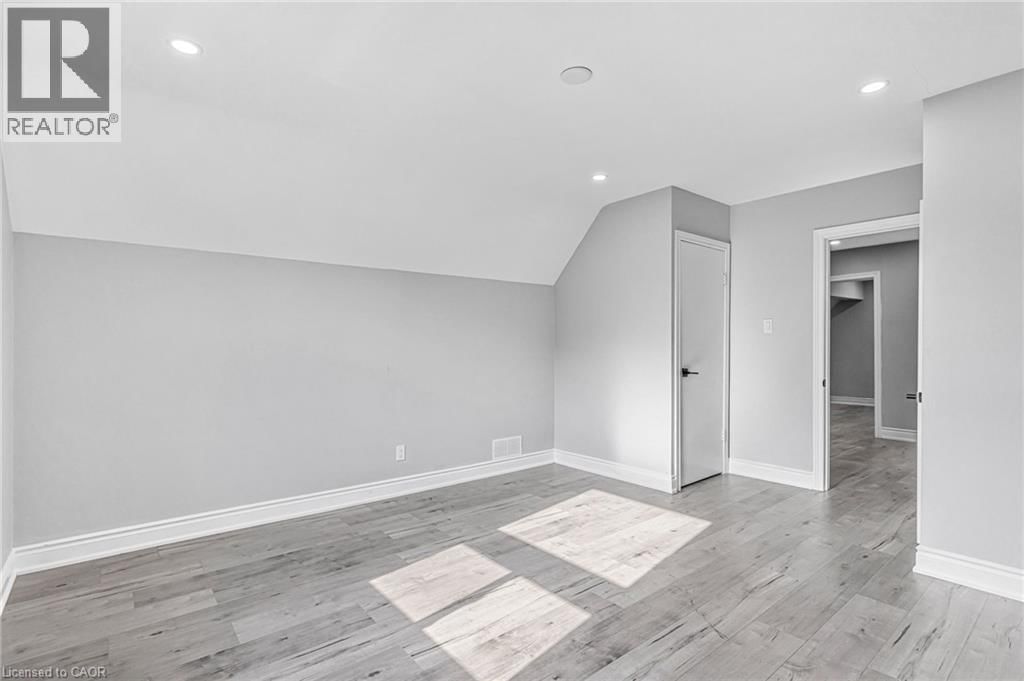 146 CRAIGROYSTON ROAD Image 26