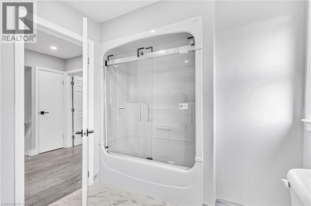 146 CRAIGROYSTON ROAD Image 29