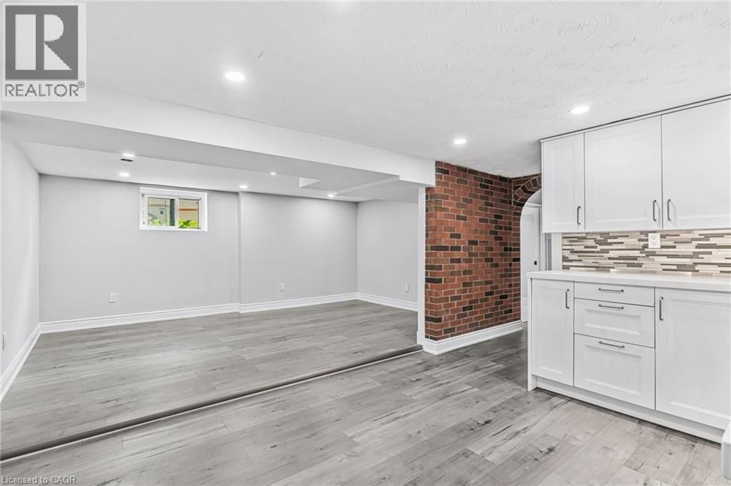 146 CRAIGROYSTON ROAD Image 36