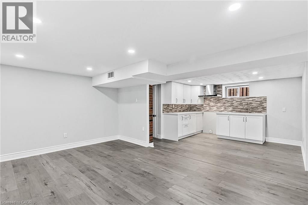 146 CRAIGROYSTON ROAD Image 37