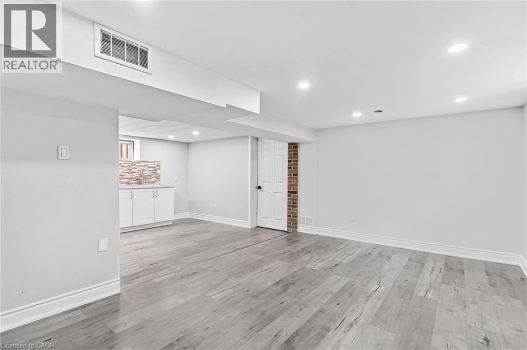 146 CRAIGROYSTON ROAD Image 38