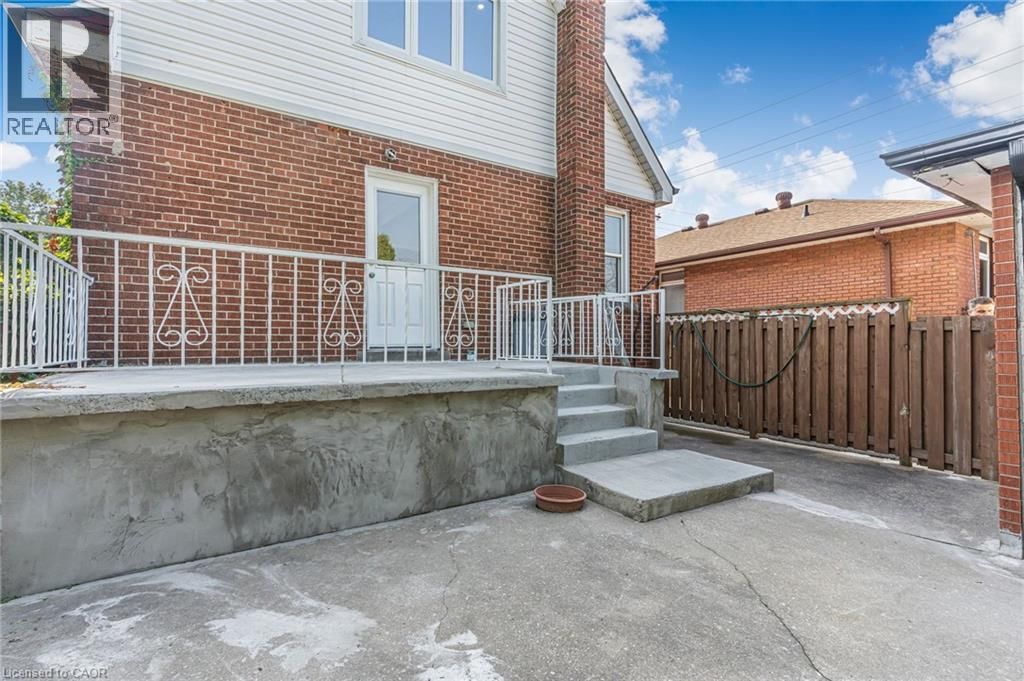 146 CRAIGROYSTON ROAD Image 43