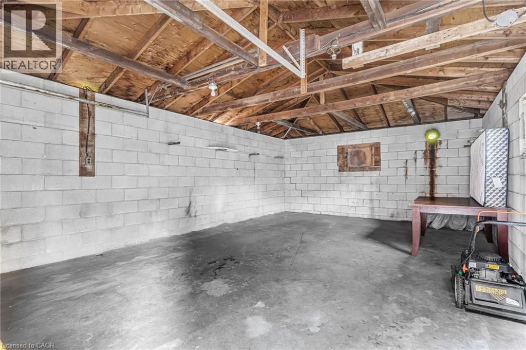 146 CRAIGROYSTON ROAD Image 46