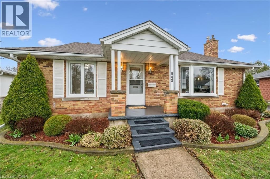 543 PHILIP CRESCENT Image 2