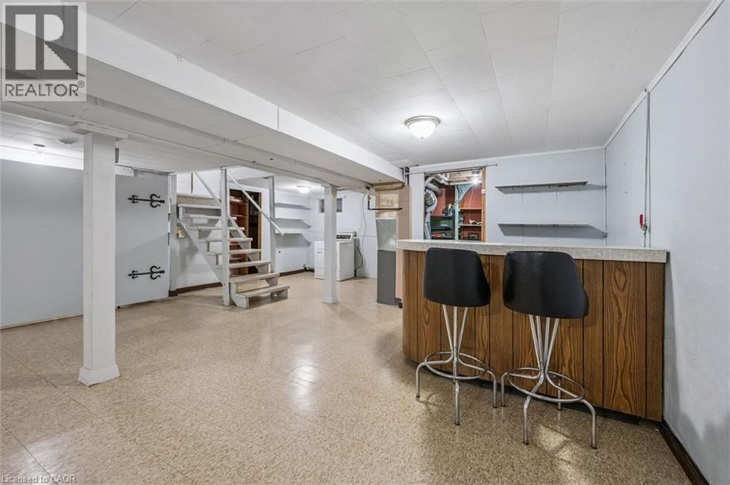 543 PHILIP CRESCENT Image 30