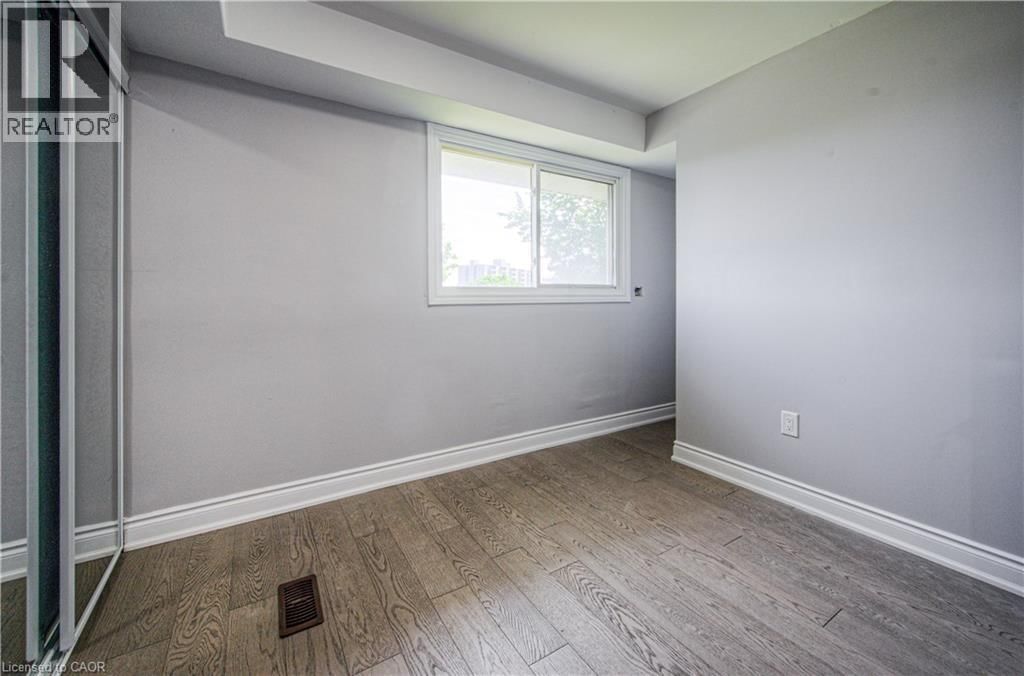 279 DIXON STREET Image 26