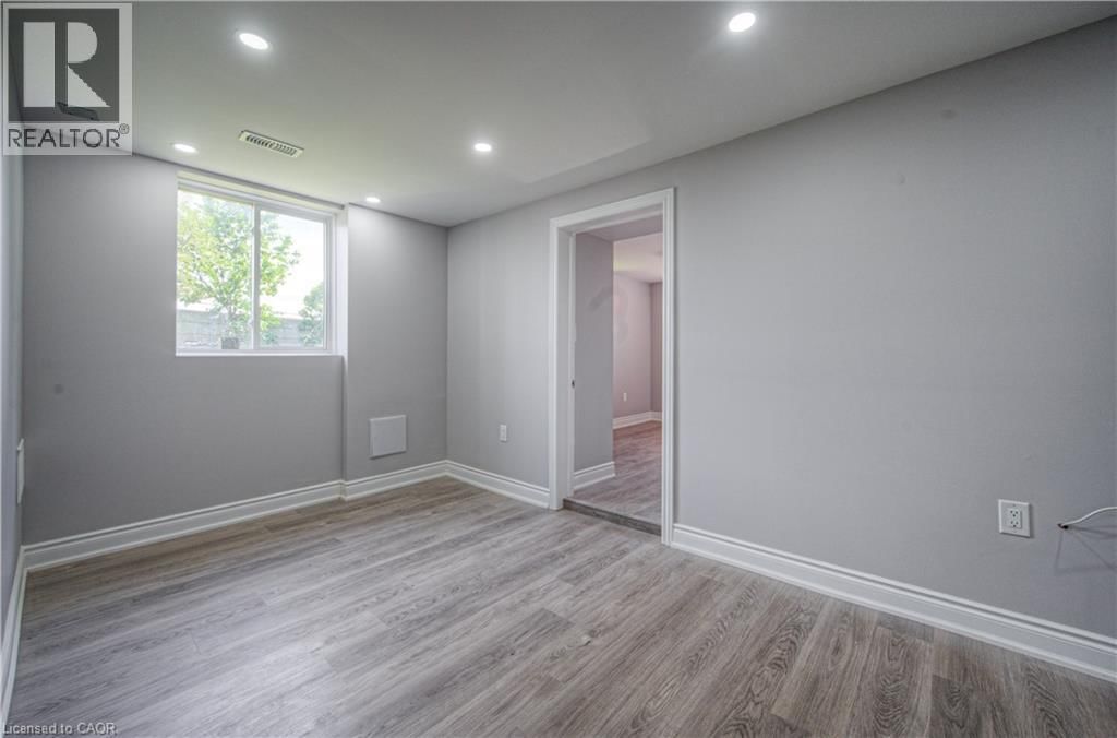 279 DIXON STREET Image 30