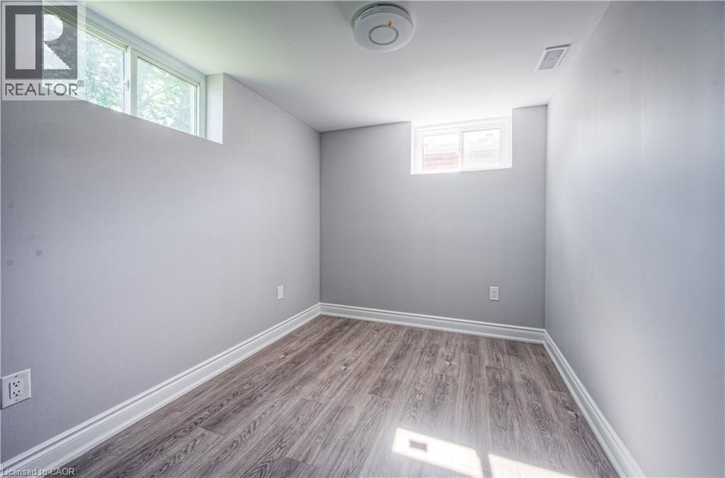 279 DIXON STREET Image 33