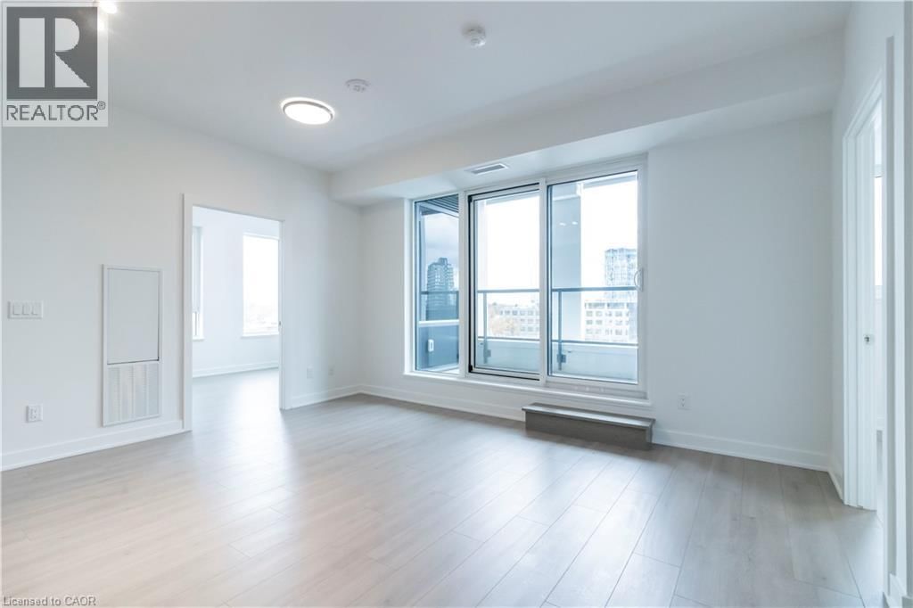 510 - 25 WELLINGTON STREET SOUTH Image 3