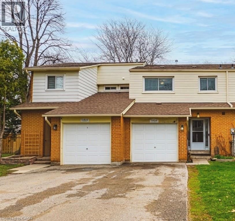 60 - 1576 NEWLANDS CRESCENT Image 45