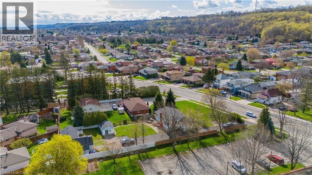 251 KING STREET EAST Image 42