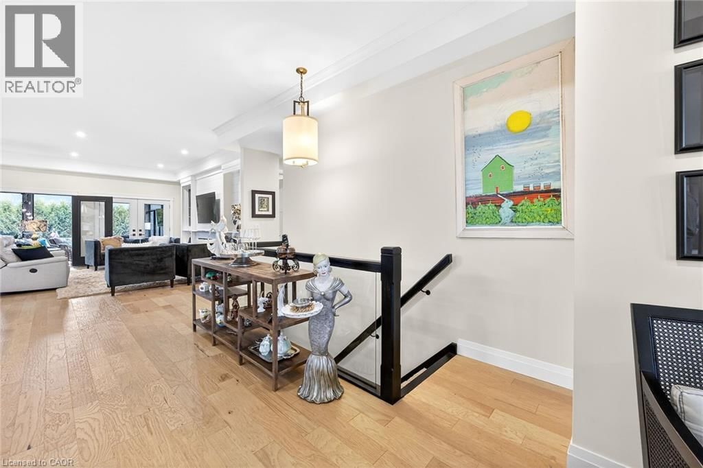 50 BLUENOSE DRIVE Image 22