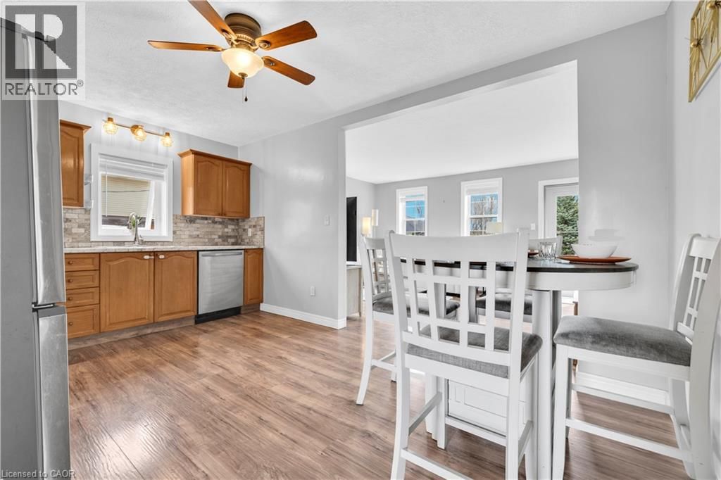 1030 OAK AVENUE Image 15