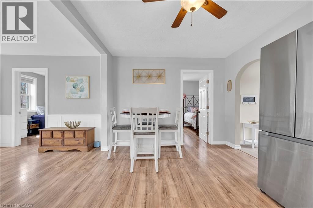 1030 OAK AVENUE Image 17