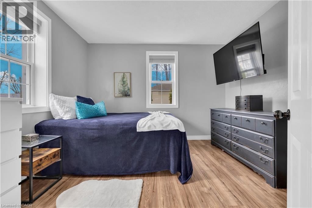 1030 OAK AVENUE Image 19