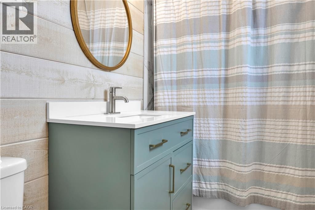 1030 OAK AVENUE Image 25