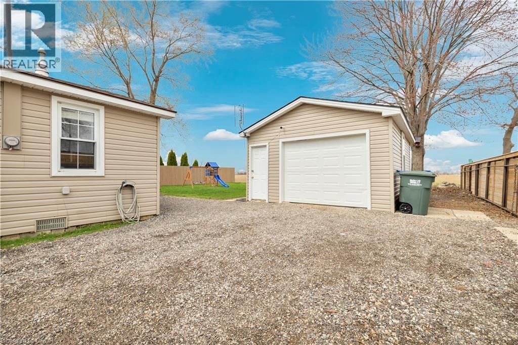 1030 OAK AVENUE Image 4