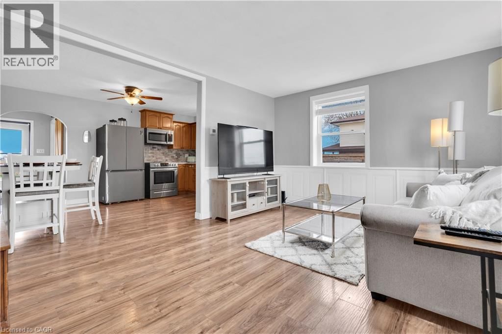 1030 OAK AVENUE Image 5