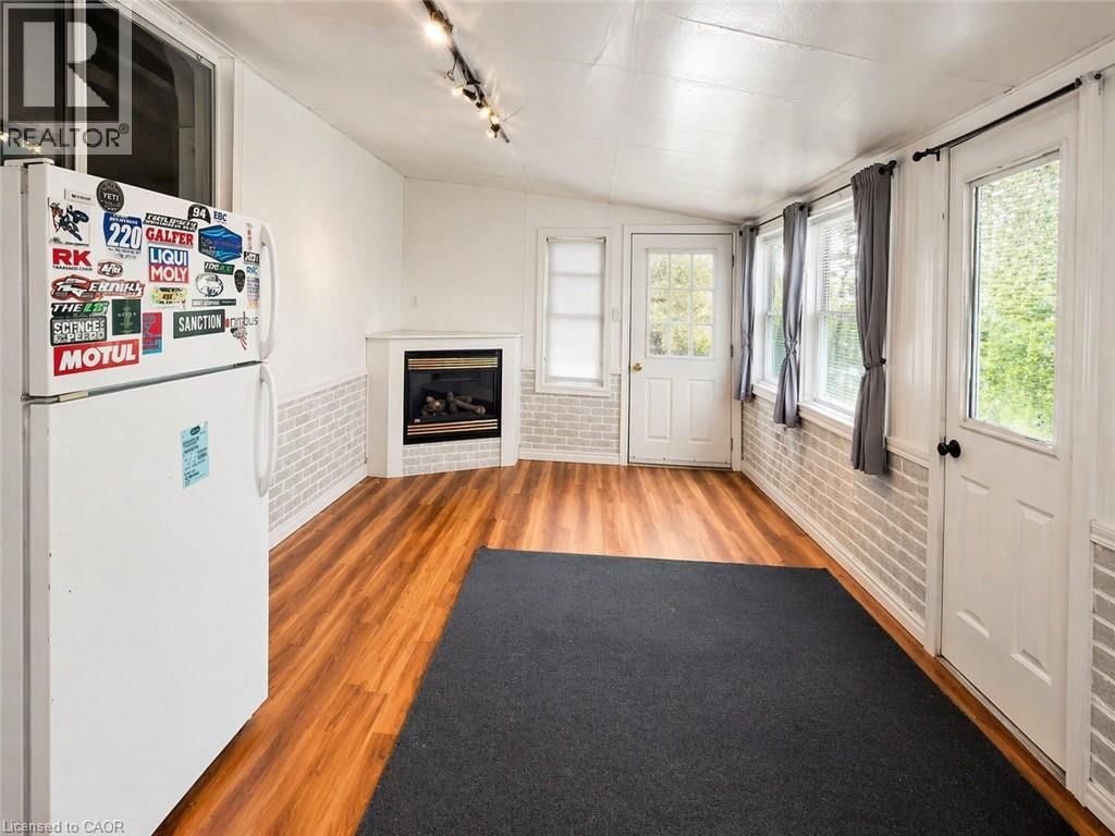 33 WOOLWICH STREET NORTH Image 12