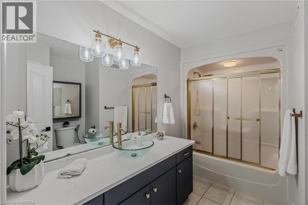 27 KERR SHAVER TERRACE Image 26