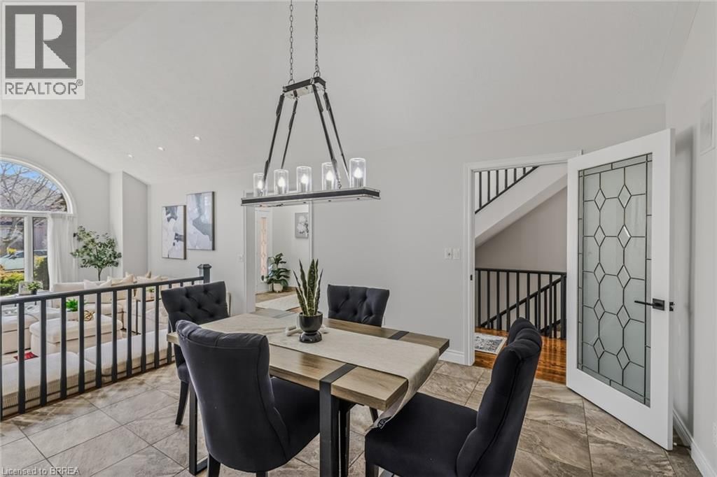 27 KERR SHAVER TERRACE Image 9