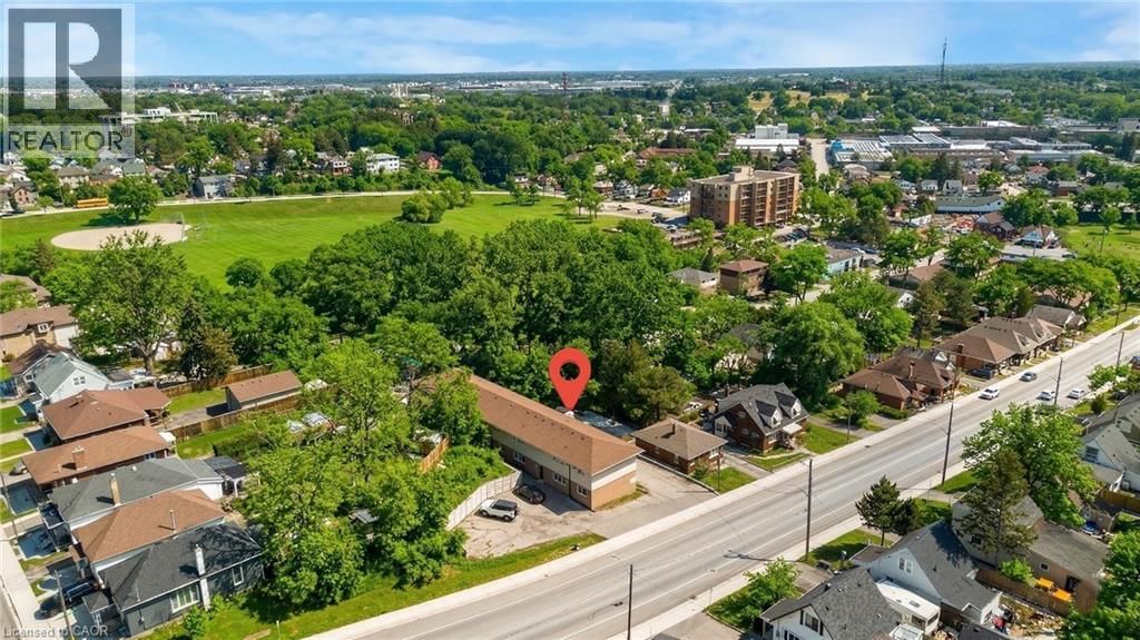 7 - 51 DUNDAS STREET EAST Image 25