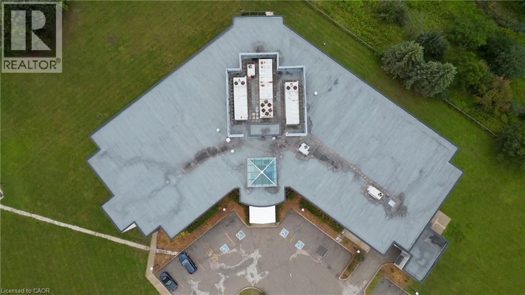 575 RIVERBEND DRIVE Image 11