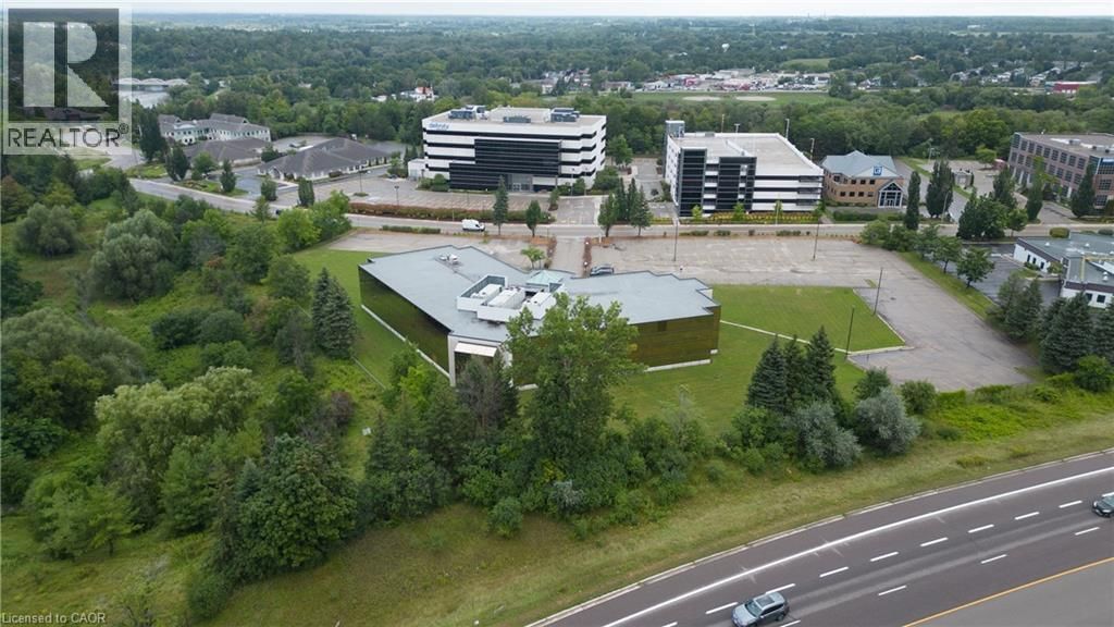 575 RIVERBEND DRIVE Image 12