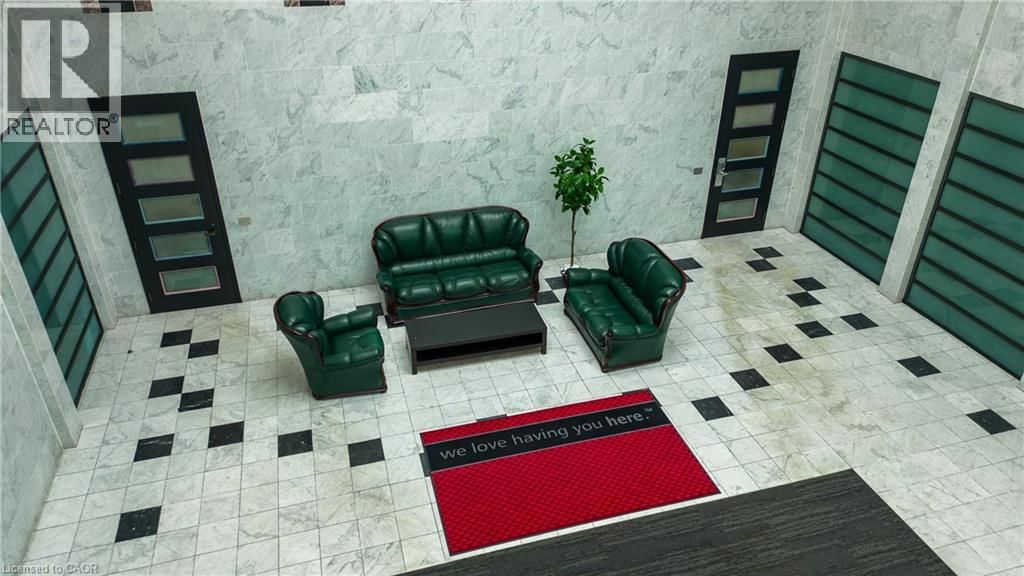 575 RIVERBEND DRIVE Image 17