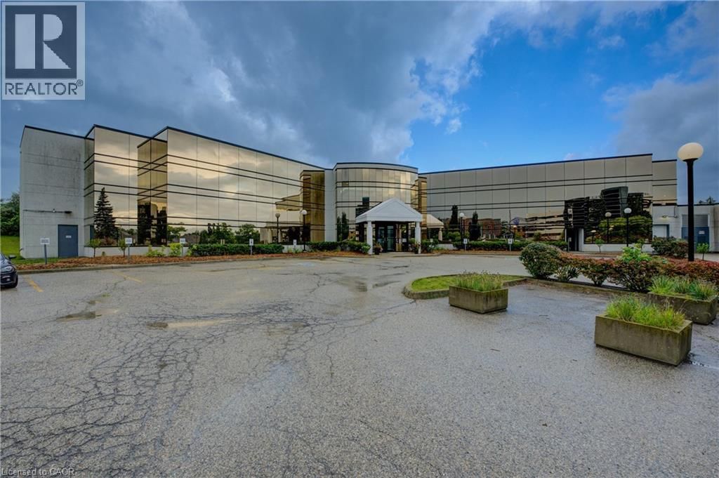 575 RIVERBEND DRIVE Image 3