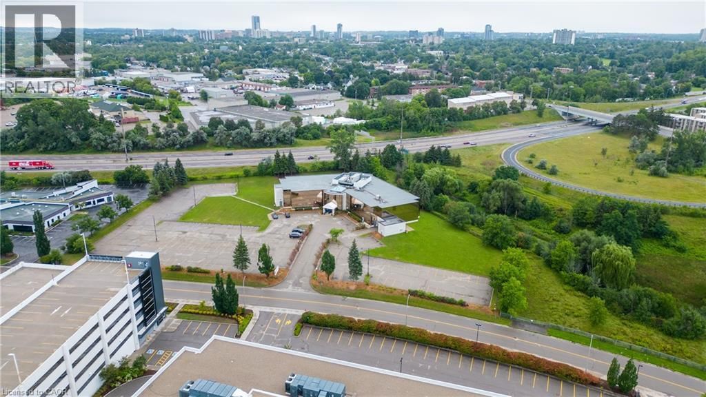 575 RIVERBEND DRIVE Image 9