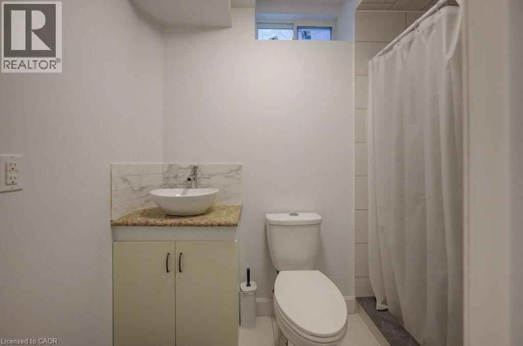 103 WAKEFIELD STREET Image 40