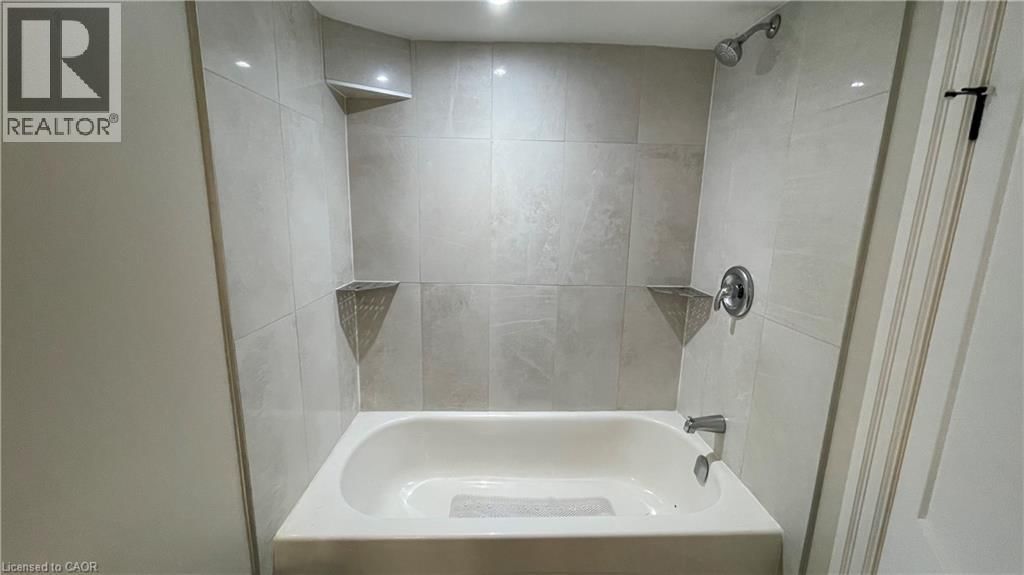 4 - 123 ROBINSON STREET Image 8