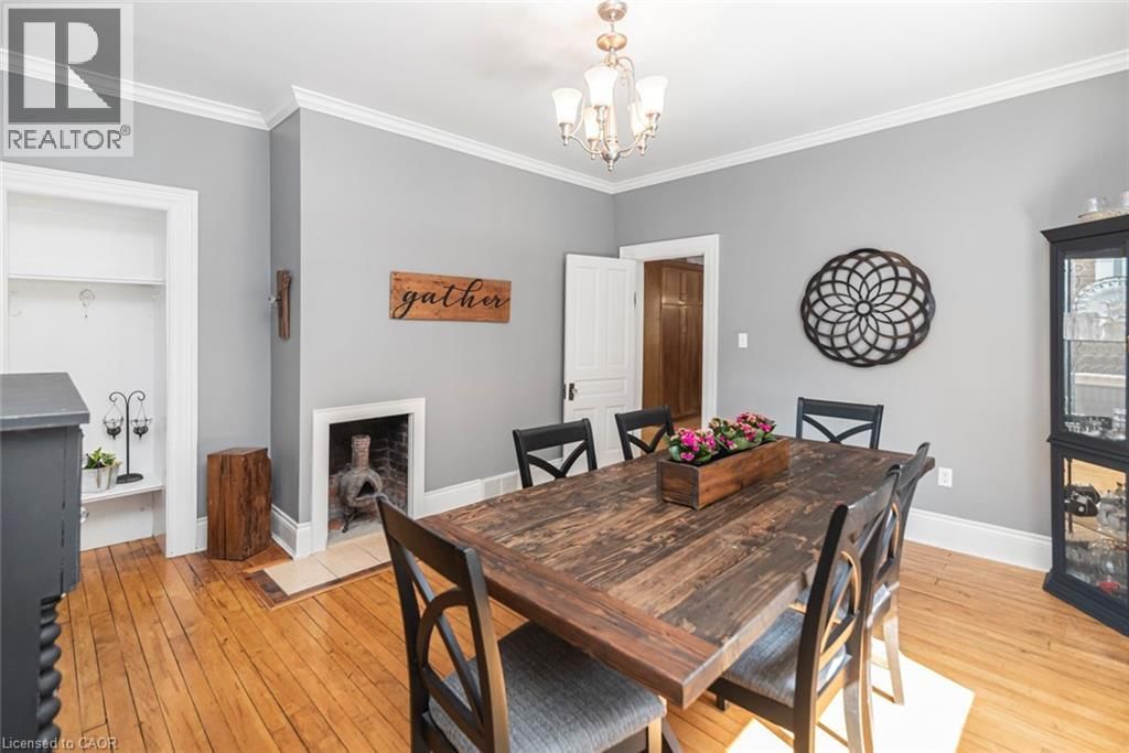 120 CAITHNESS STREET EAST Image 12