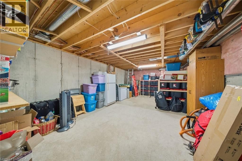 10 - 385 PARK ROAD NORTH Image 25